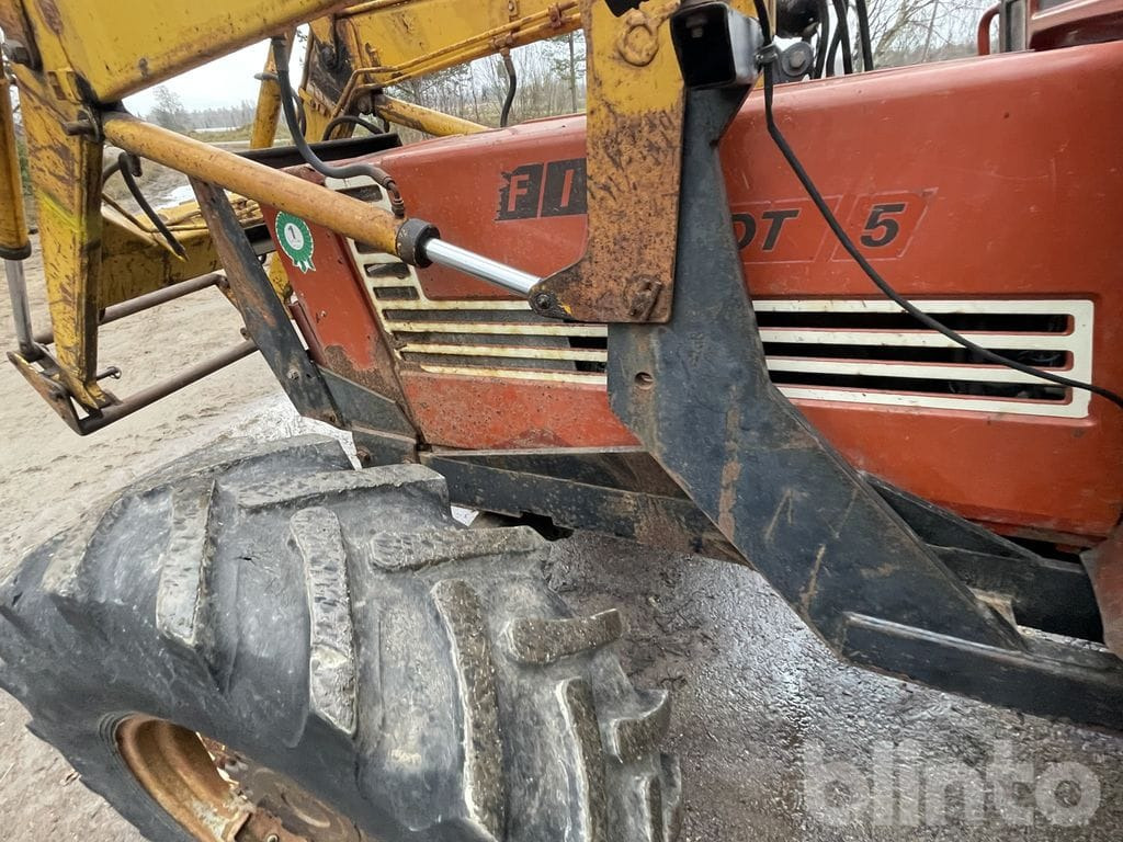 Farm tractor Fiat 880 DT 5: picture 28 Farm tractor Fiat 880 DT 5: picture 28