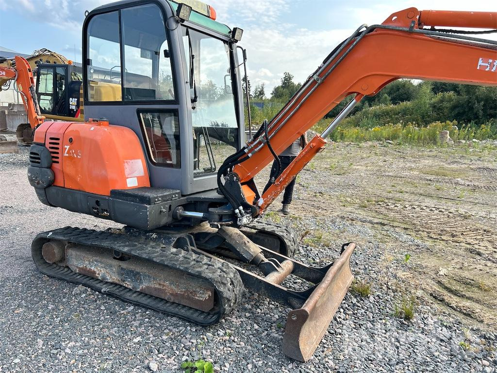 Crawler excavator Hitachi: picture 32