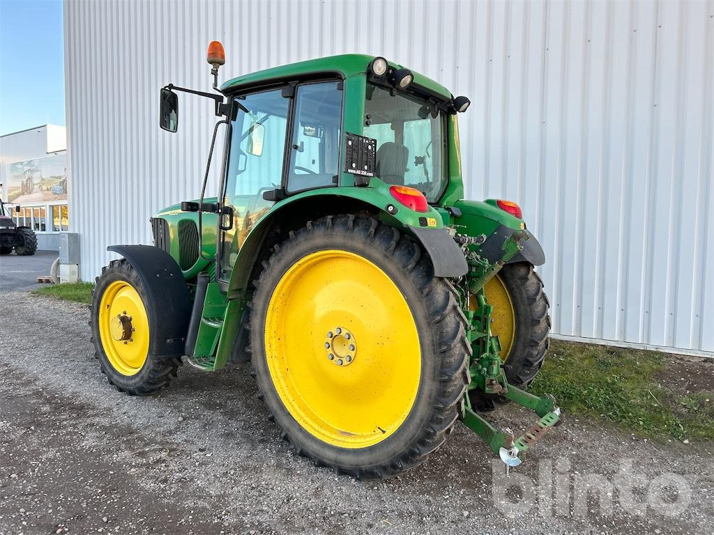 John Deere 6320 (2004) - Farm tractor: picture 3 John Deere 6320 (2004) - Farm tractor: picture 3