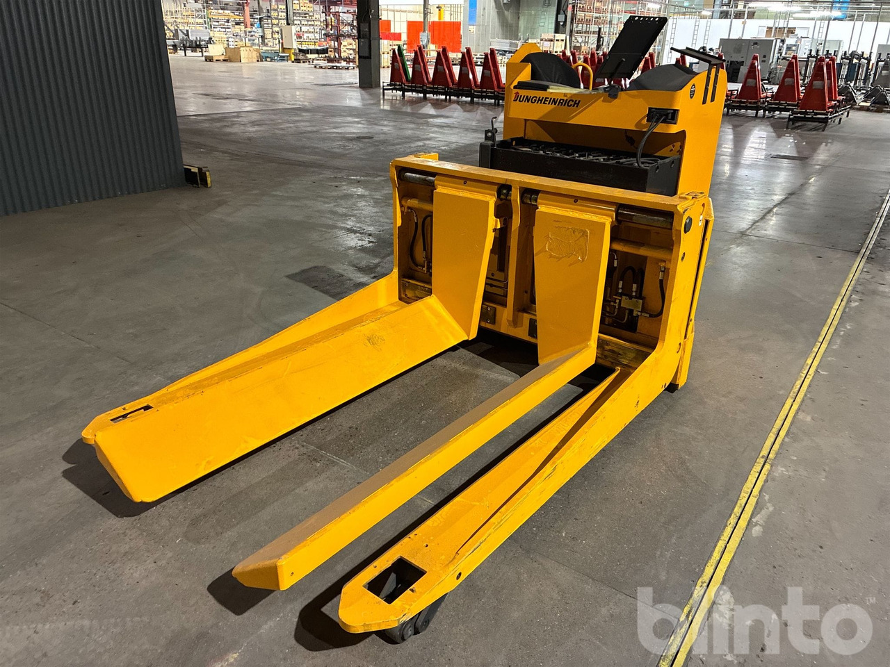 Jungheinrich - Warehouse equipment: picture 1 Jungheinrich - Warehouse equipment: picture 1