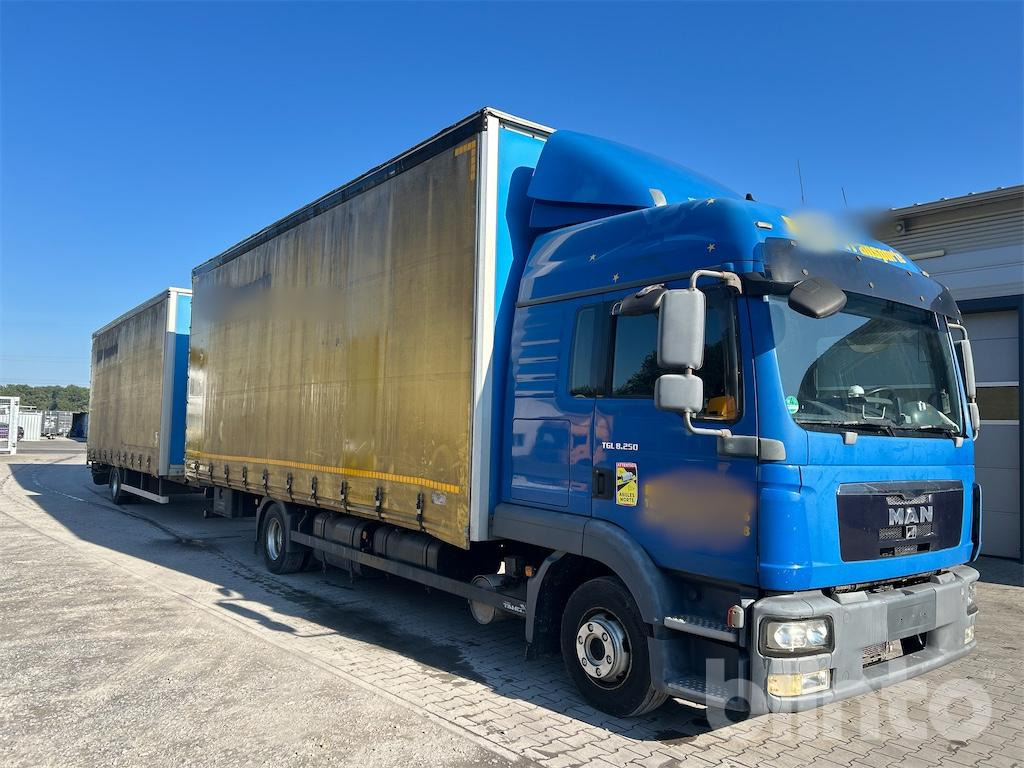 MAN TGL 8.250 (2011) - Curtainsider truck: picture 2 MAN TGL 8.250 (2011) - Curtainsider truck: picture 2