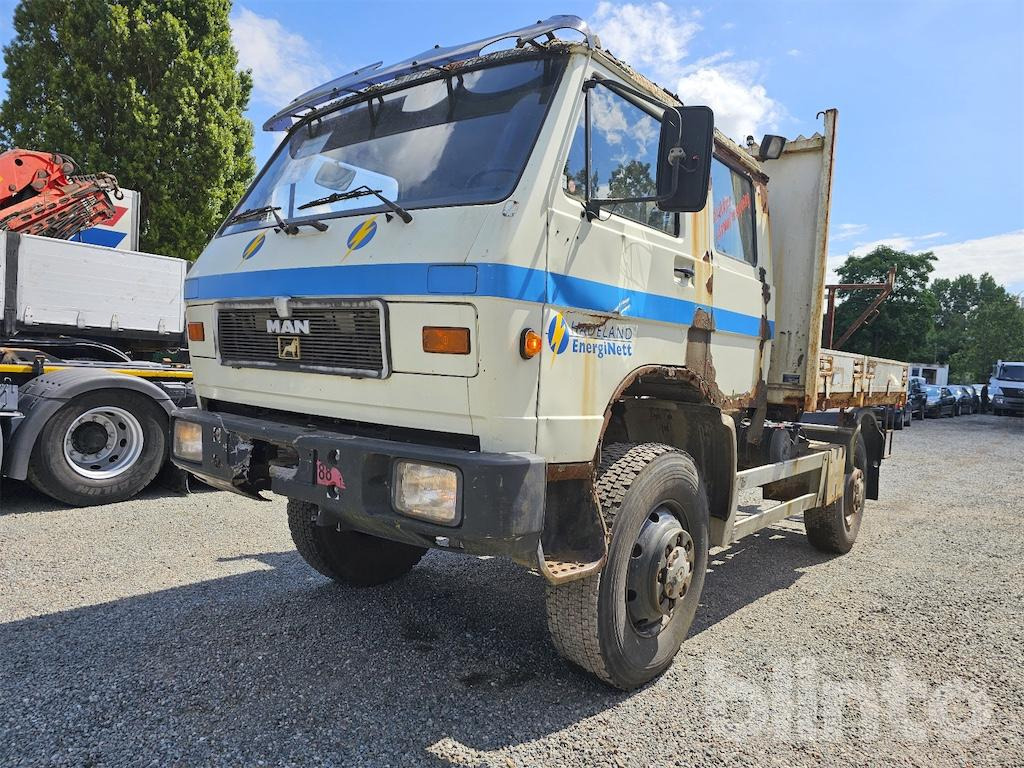 MAN VW 8.150 FAE G90 4x4 (1991) - Dropside/ Flatbed truck: picture 1 MAN VW 8.150 FAE G90 4x4 (1991) - Dropside/ Flatbed truck: picture 1