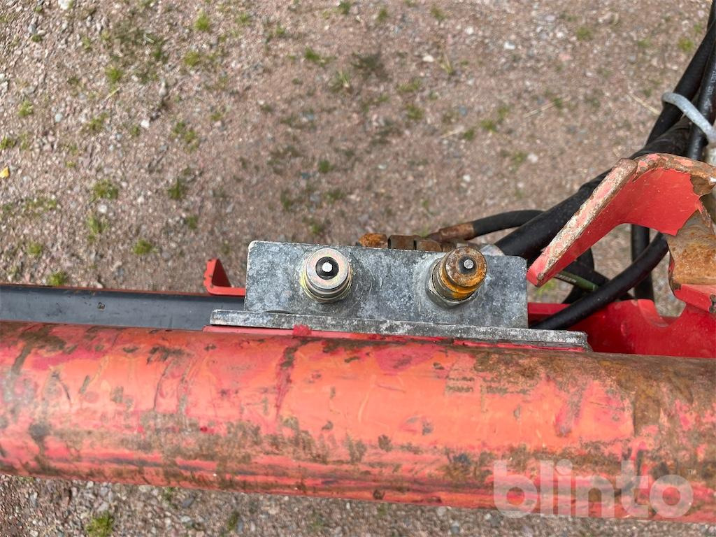 Farm tractor MASSEY FERGUSON 6455-4: picture 25