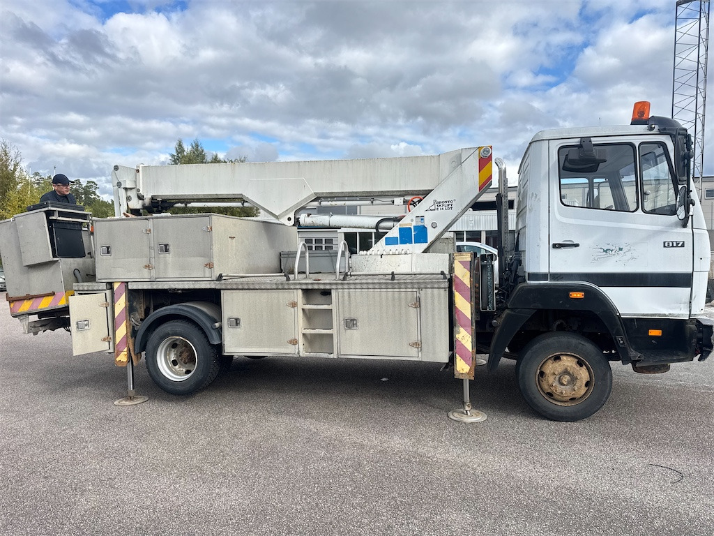 MERCEDES BENZ 817 - Truck mounted aerial platform: picture 4 MERCEDES BENZ 817 - Truck mounted aerial platform: picture 4