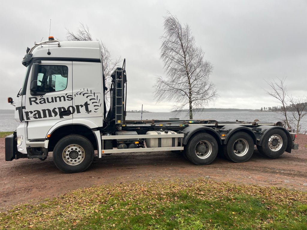 MERCEDES-BENZ Arocs 3251 8x4 - Hook lift truck: picture 2 MERCEDES-BENZ Arocs 3251 8x4 - Hook lift truck: picture 2