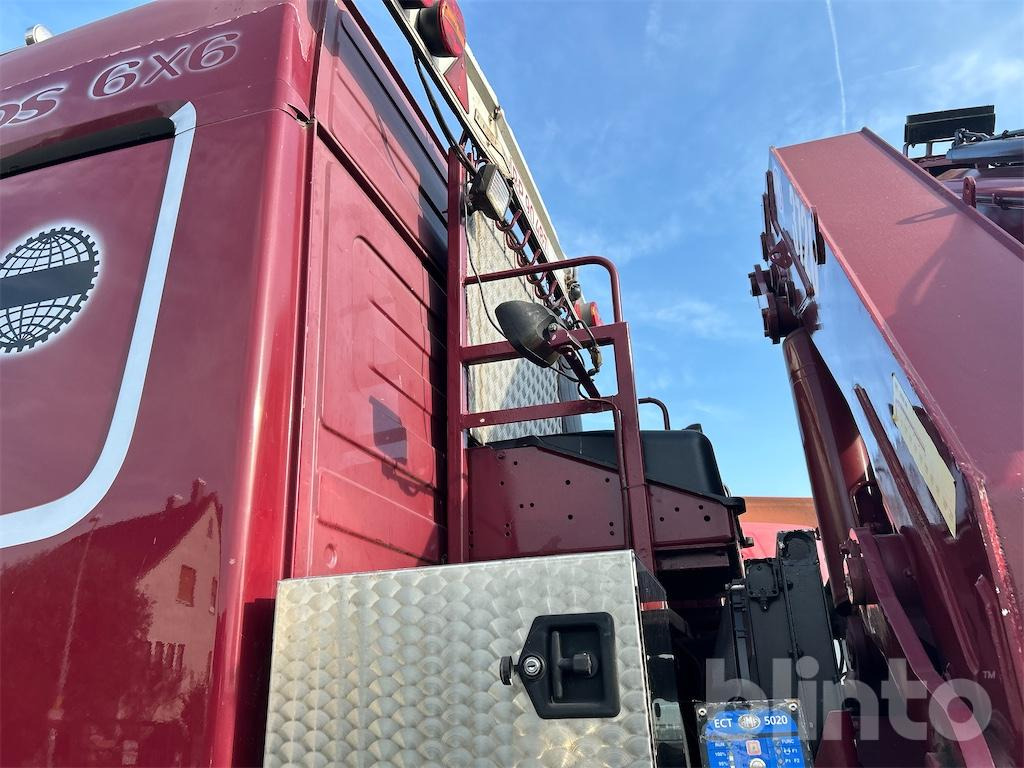 Crane truck Mercedes Benz 3348 Actros (2001): picture 41