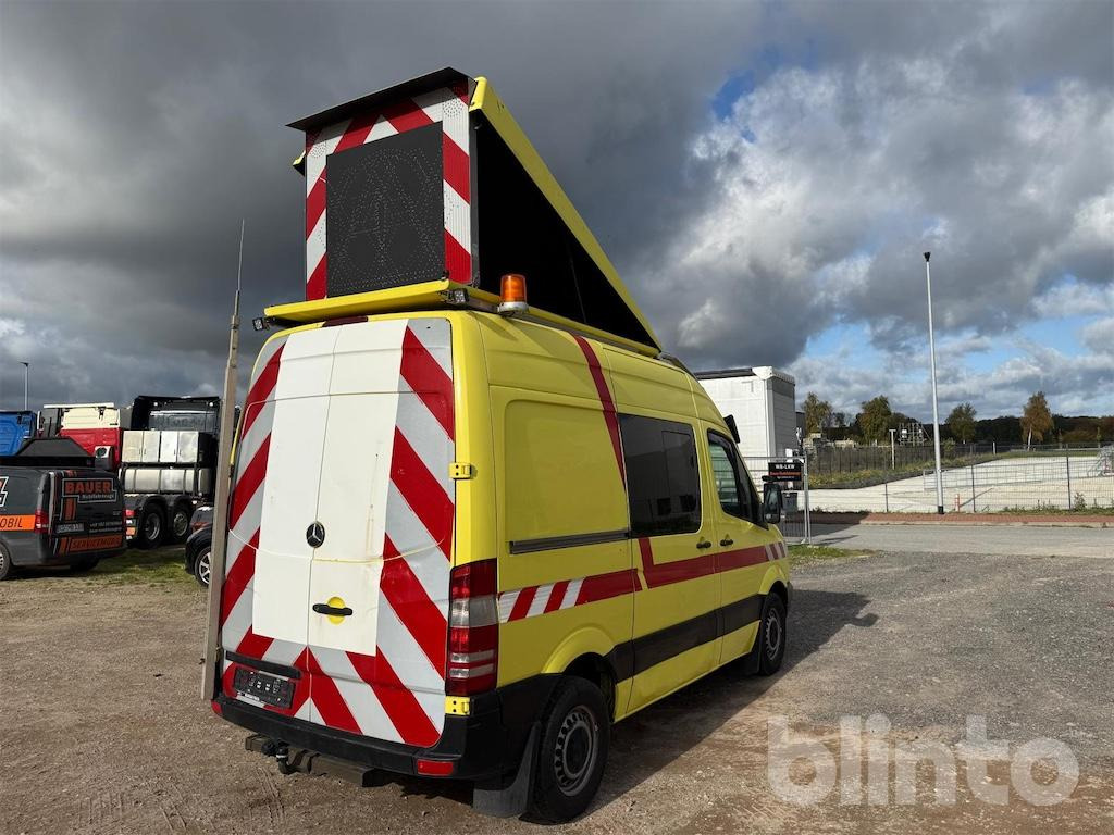 Mercedes-Benz Sprinter (2011) - Panel van, Municipal/ Special vehicle: picture 3 Mercedes-Benz Sprinter (2011) - Panel van, Municipal/ Special vehicle: picture 3