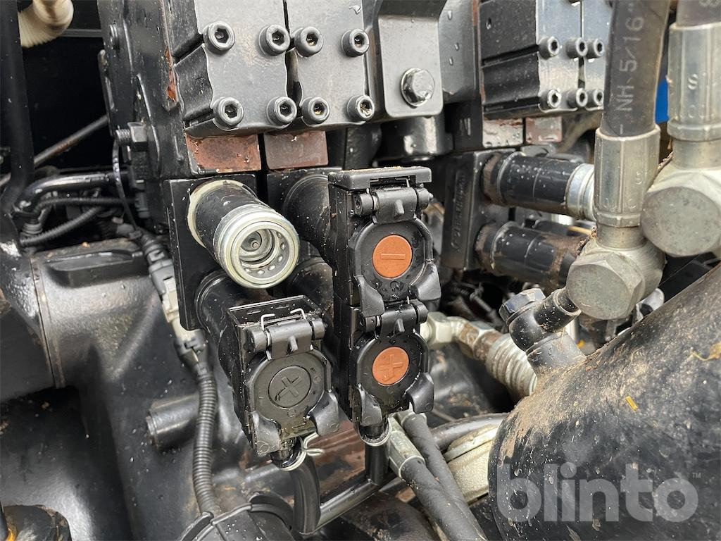 Farm tractor New Holland T7 230 (2018): picture 29 Farm tractor New Holland T7 230 (2018): picture 29