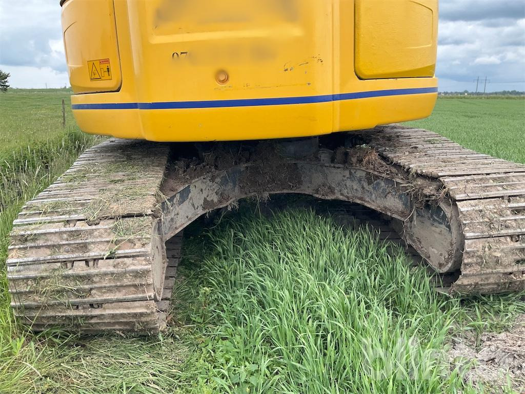 Crawler excavator New Holland kobelco E235 B se: picture 26
