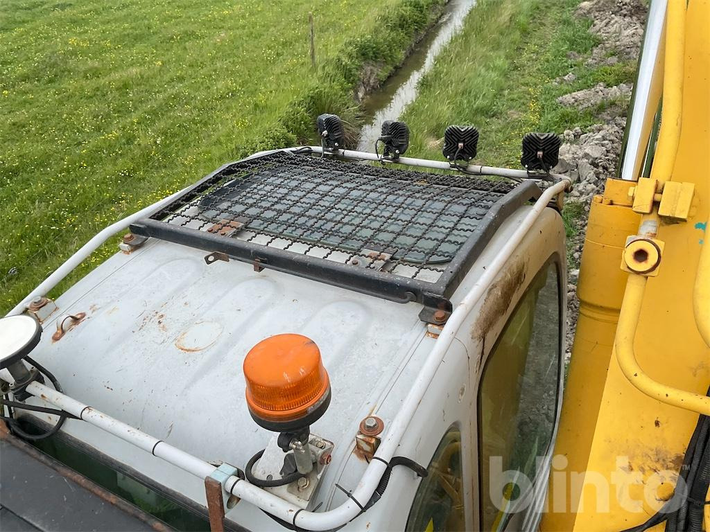Crawler excavator New Holland kobelco E235 B se: picture 48