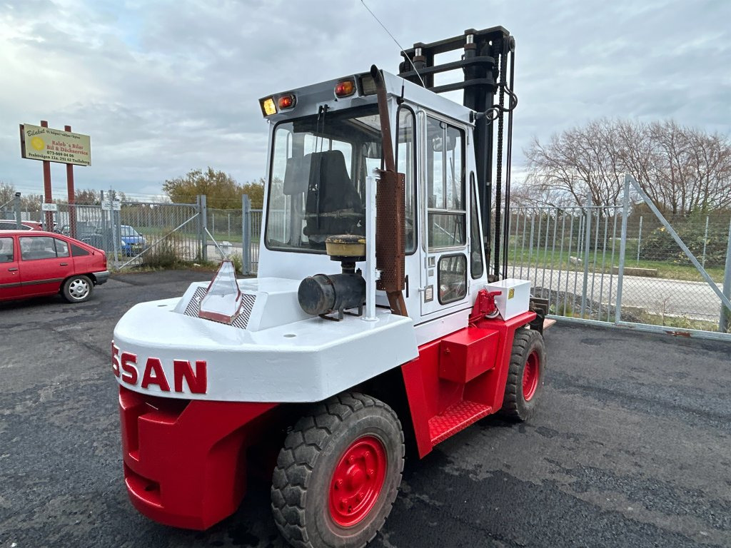 Nissan Df05 70U - Diesel forklift: picture 4 Nissan Df05 70U - Diesel forklift: picture 4