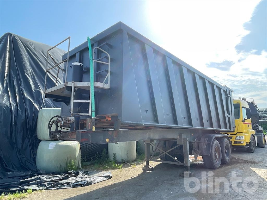 RICOE GmbH / Kipper Volumen 40 m³ (2005) - Tipper semi-trailer: picture 1 RICOE GmbH / Kipper Volumen 40 m³ (2005) - Tipper semi-trailer: picture 1