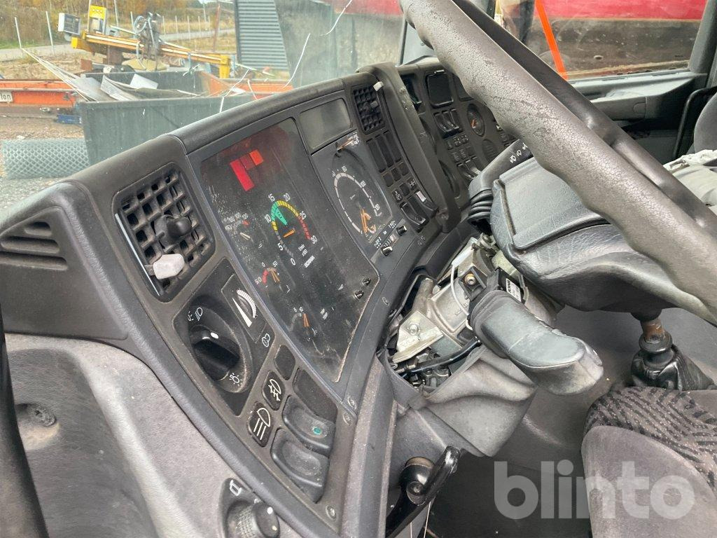 Box truck SCANIA P94DB4X2LB230: picture 48