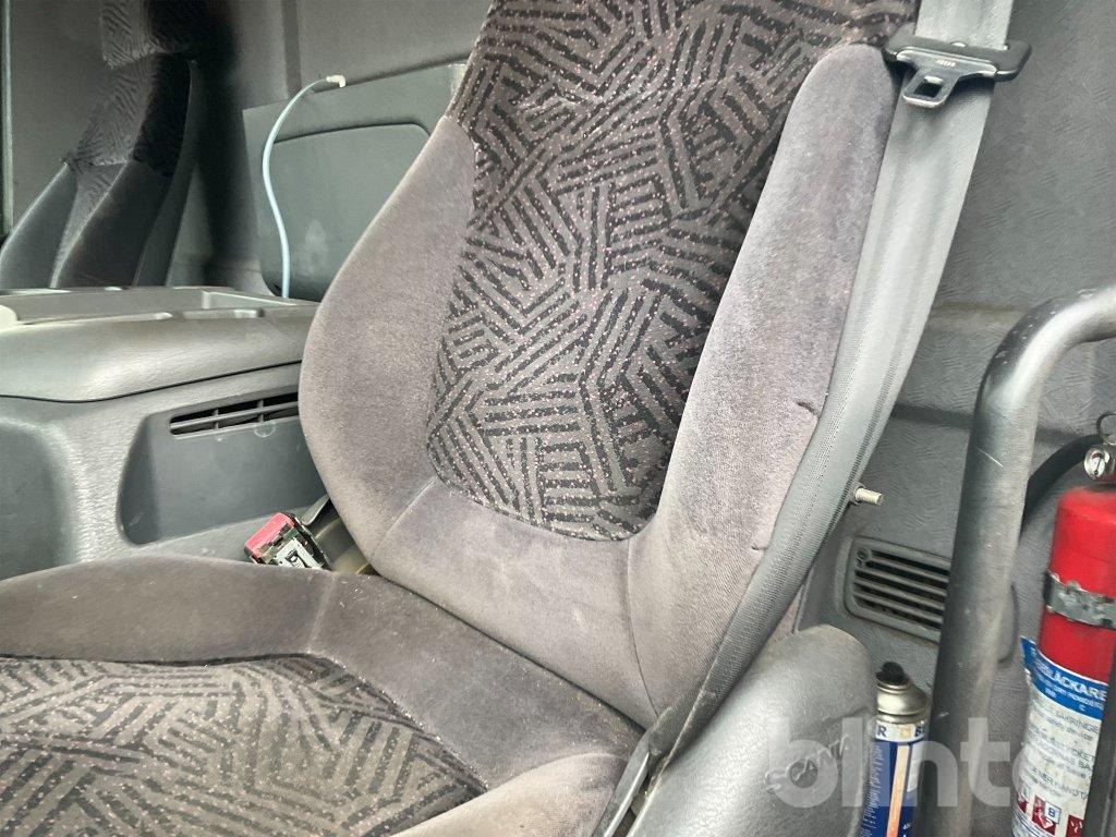 Box truck SCANIA P94DB4X2LB230: picture 46