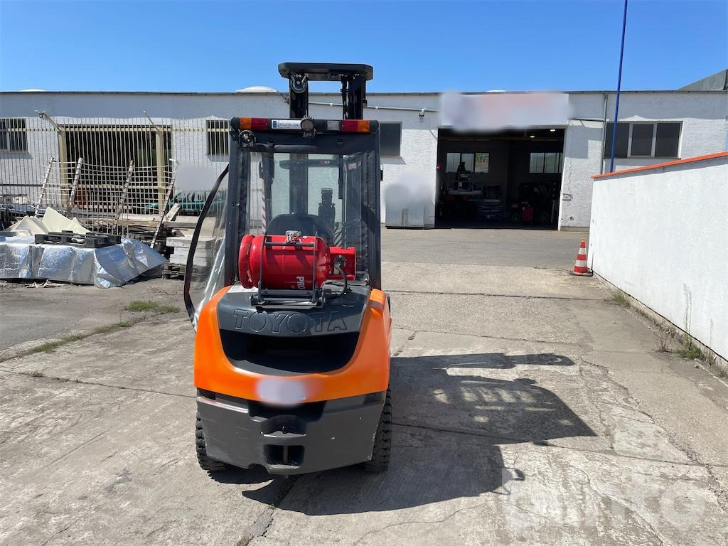 Forklift Toyota  Tonero (8FGJF36): picture 9