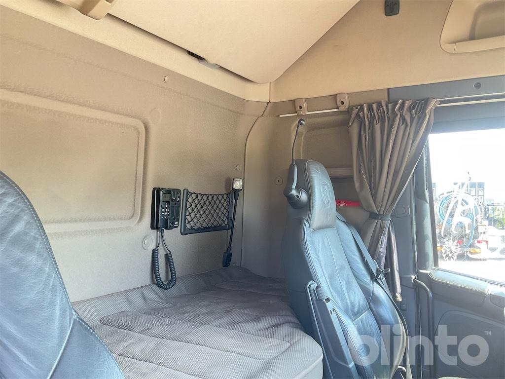 Truck SCANIA R 580 LA6X2HNB: picture 36