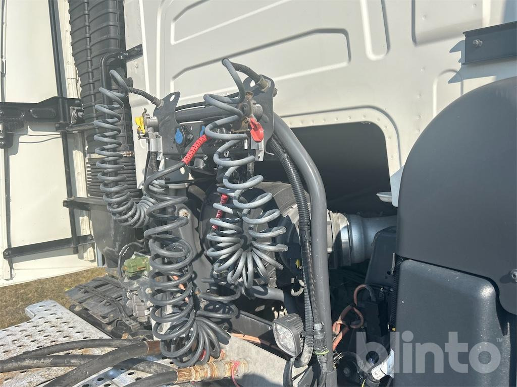 Truck VOLVO FH 500 I-Save: picture 29