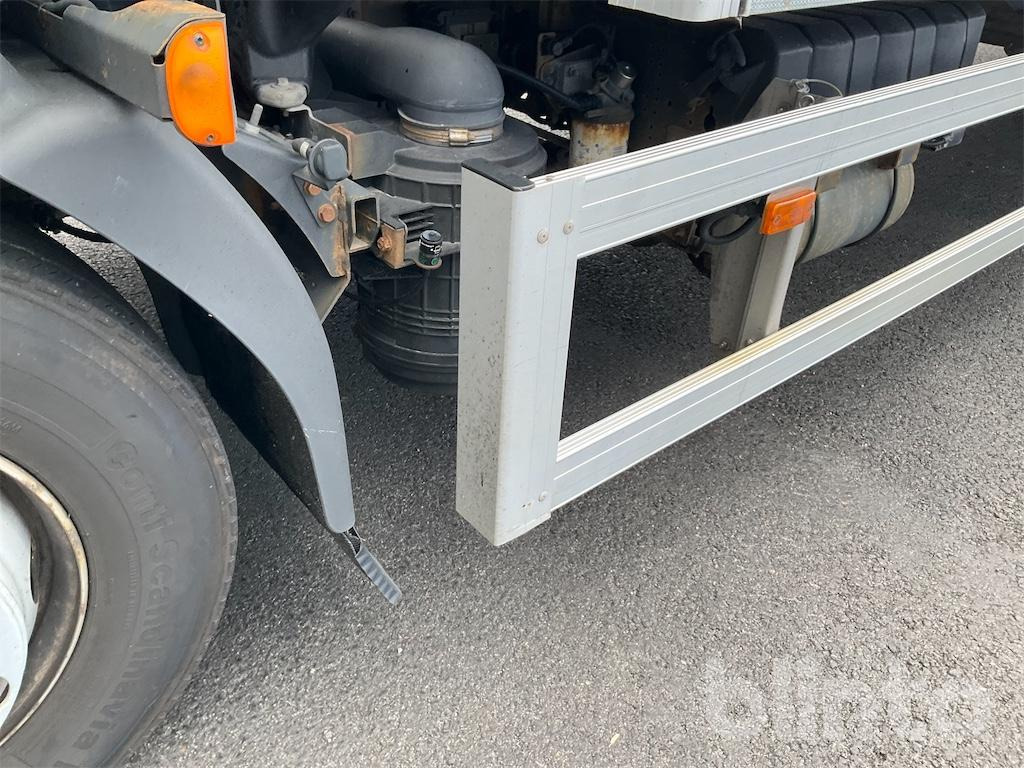 Truck VOLVO FL: picture 15