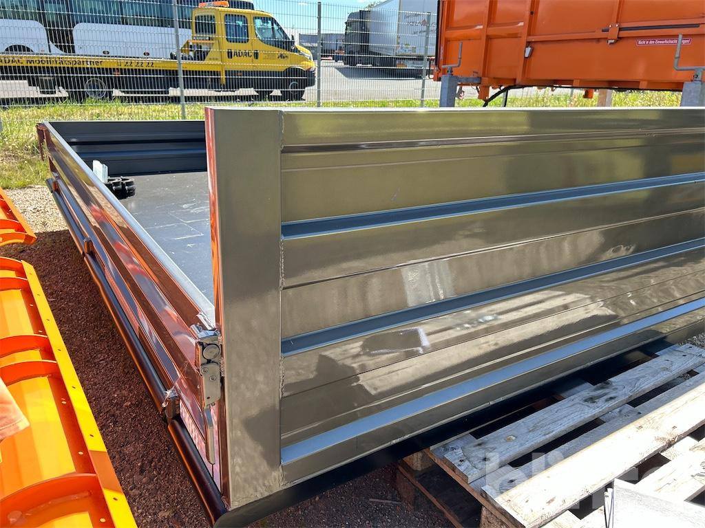 Unimog (2022) - Flatbed body: picture 4 Unimog (2022) - Flatbed body: picture 4