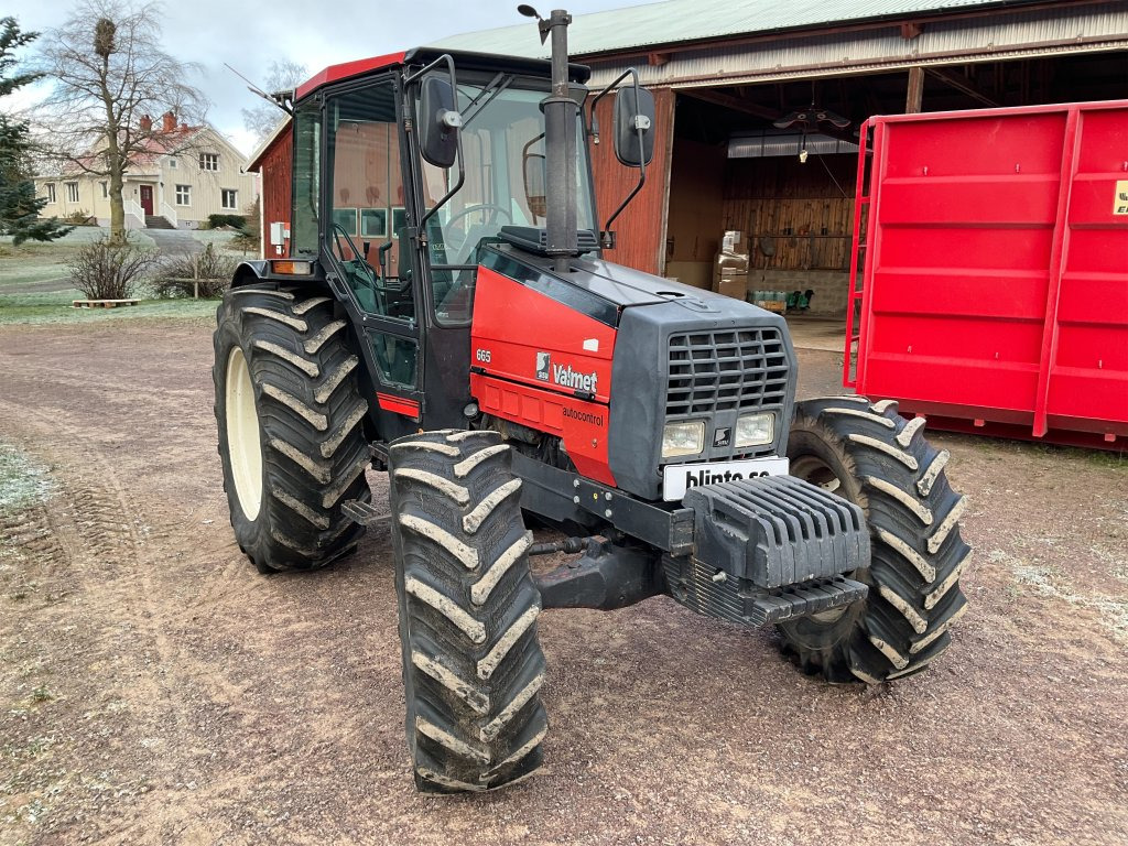 VALMET 665-4 - Farm tractor: picture 2 VALMET 665-4 - Farm tractor: picture 2