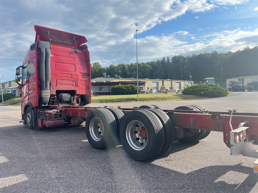 VOLVO FH16 650 6x2 - Cab chassis truck: picture 5 VOLVO FH16 650 6x2 - Cab chassis truck: picture 5