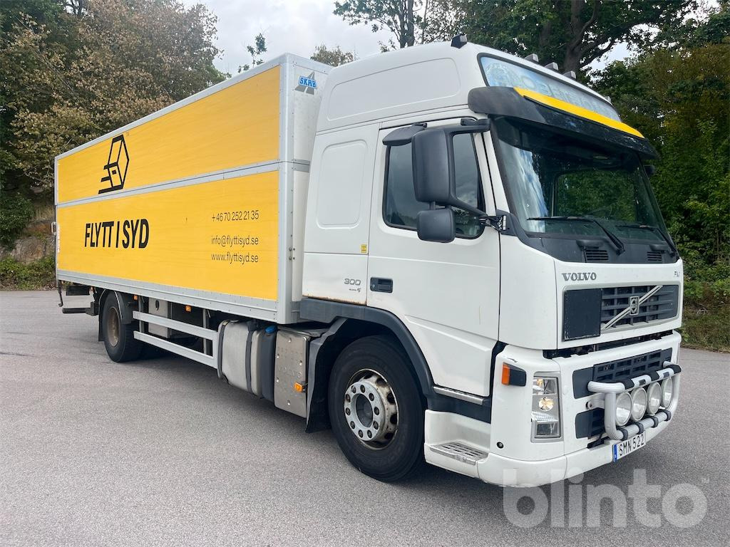 VOLVO FM-300 4X2 - Box truck: picture 3 VOLVO FM-300 4X2 - Box truck: picture 3