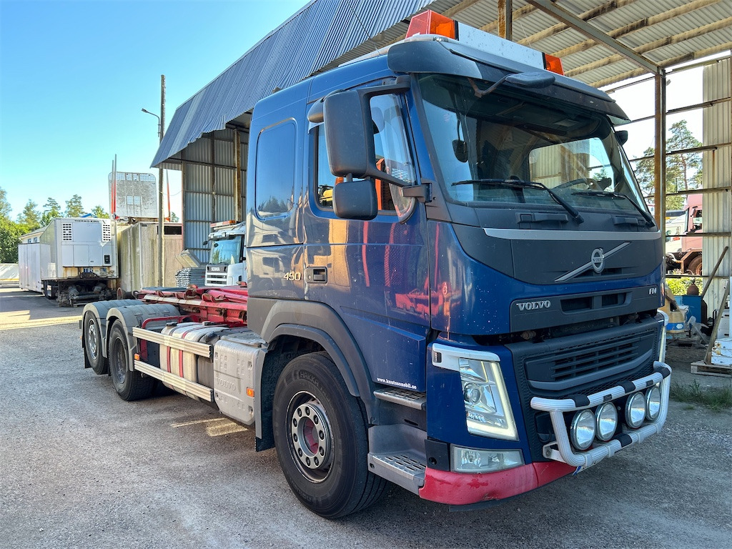 VOLVO FM 6*2 - Hook lift truck: picture 3 VOLVO FM 6*2 - Hook lift truck: picture 3
