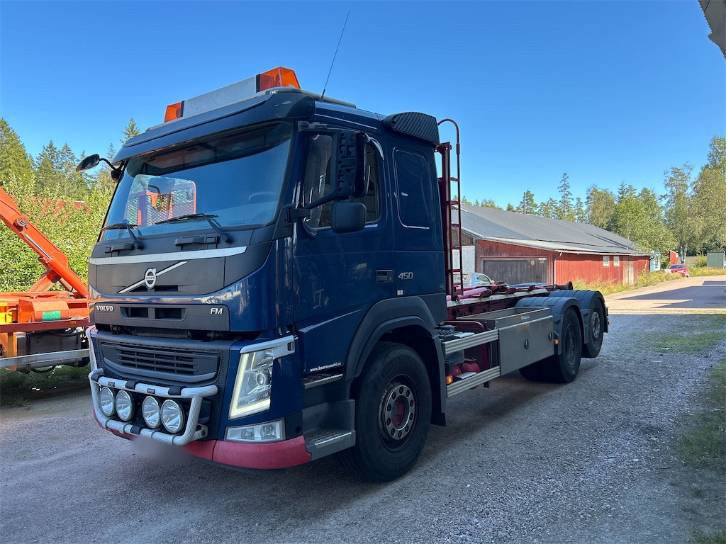 VOLVO FM 6*2 - Hook lift truck: picture 1 VOLVO FM 6*2 - Hook lift truck: picture 1