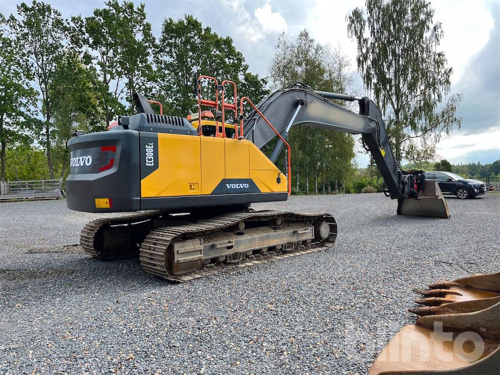 Volvo EC300EL - Crawler excavator: picture 3 Volvo EC300EL - Crawler excavator: picture 3