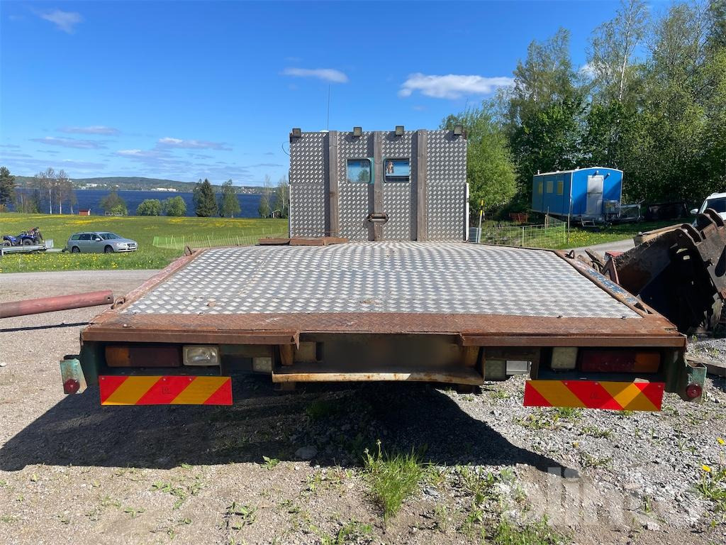 Volvo F610 - Dropside/ Flatbed truck: picture 3 Volvo F610 - Dropside/ Flatbed truck: picture 3