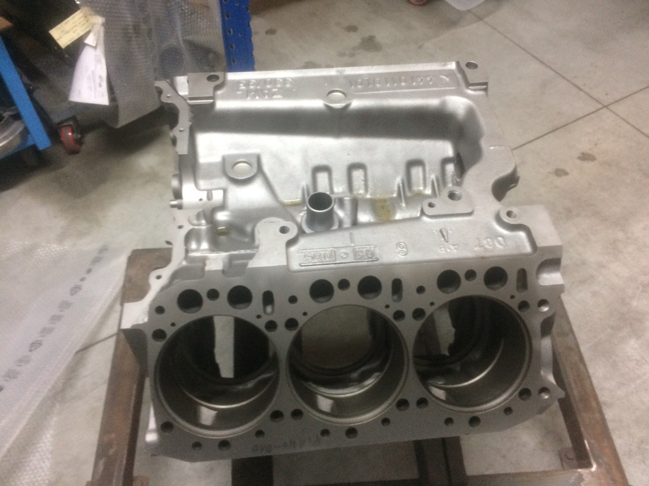 Crankcase BASAMENTO MERCEDES OM441 - RIF. MERCEDES 4410100208: picture 6