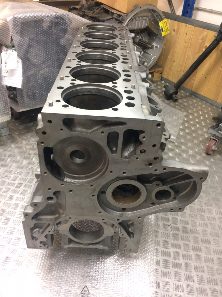 BASAMENTO MERCEDES OM457LA - Crankcase: picture 4 BASAMENTO MERCEDES OM457LA - Crankcase: picture 4