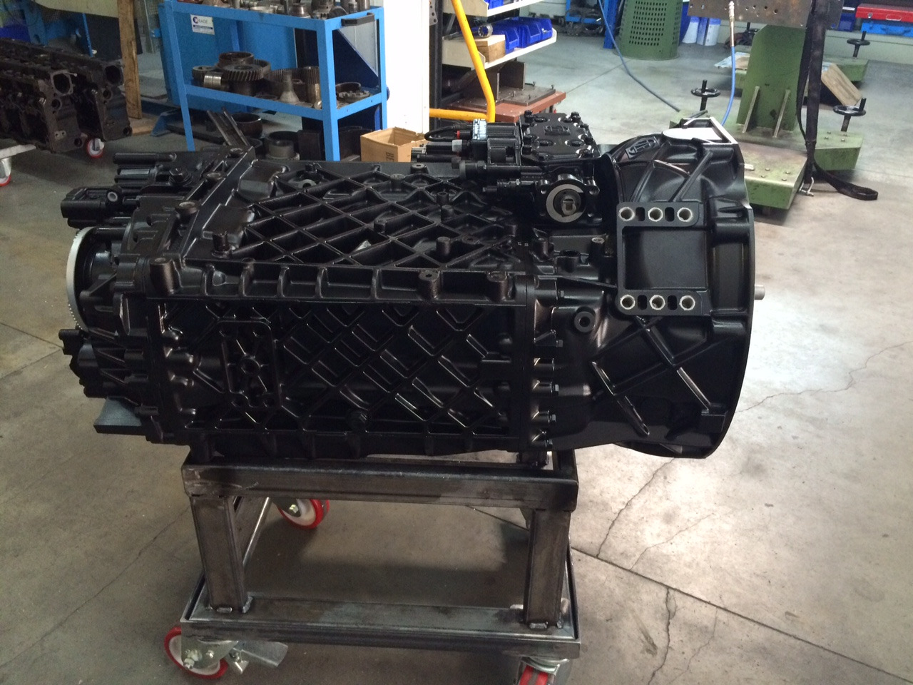 CAMBIO ZF 16S221 - 16S2321 - 16S2521 - Gearbox: picture 4 CAMBIO ZF 16S221 - 16S2321 - 16S2521 - Gearbox: picture 4