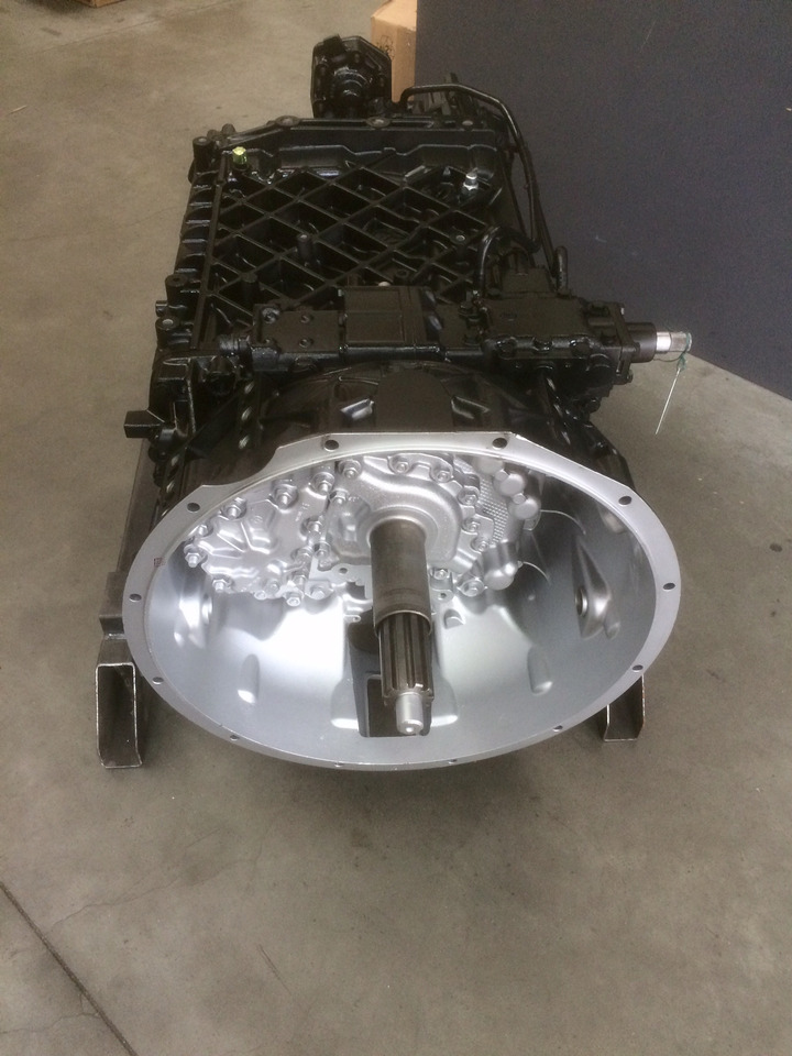 CAMBIO ZF 16S221 - Rif. ZF 1316051508 - Rif. MAN 81320036199 / 81320039199 - Rapporto 13,74 - 0,84 - Gearbox: picture 4 CAMBIO ZF 16S221 - Rif. ZF 1316051508 - Rif. MAN 81320036199 / 81320039199 - Rapporto 13,74 - 0,84 - Gearbox: picture 4