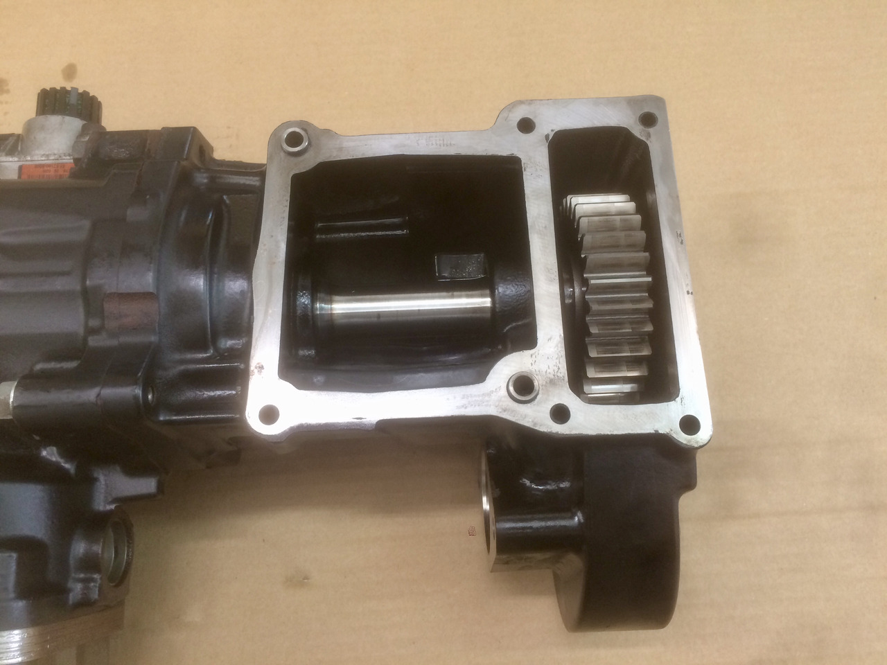 COMPRESSORE ARIA MONOCILINDRICO CON FRIZIONE MAN / KNORR - Air compressor: picture 5 COMPRESSORE ARIA MONOCILINDRICO CON FRIZIONE MAN / KNORR - Air compressor: picture 5