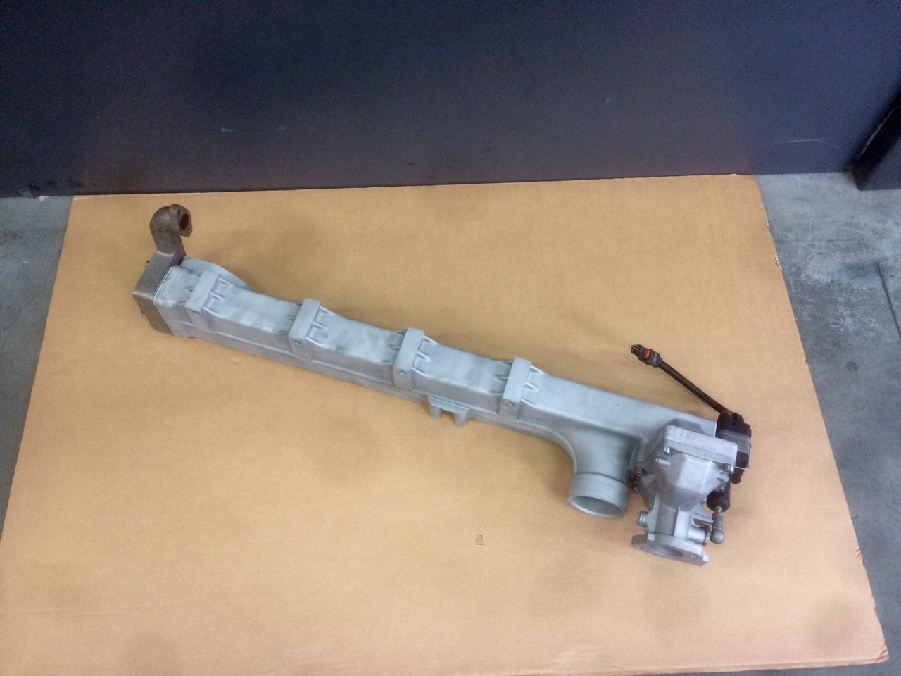 MODULO EGR (modulo ricircolo gas di scarico) - Motori MAN D2866 / D2876 - Euro 3 - RIF. MAN 51081007026 - 51081007027 - 51081007028 - 51081007089 - EGR cooler: picture 3 MODULO EGR (modulo ricircolo gas di scarico) - Motori MAN D2866 / D2876 - Euro 3 - RIF. MAN 51081007026 - 51081007027 - 51081007028 - 51081007089 - EGR cooler: picture 3