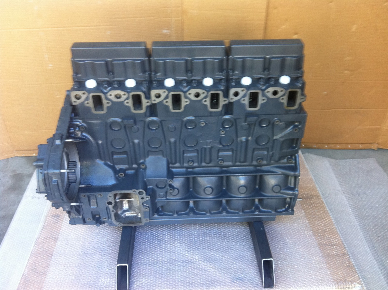 MOTORE MAN D0836LFL01 - Engine: picture 1 MOTORE MAN D0836LFL01 - Engine: picture 1
