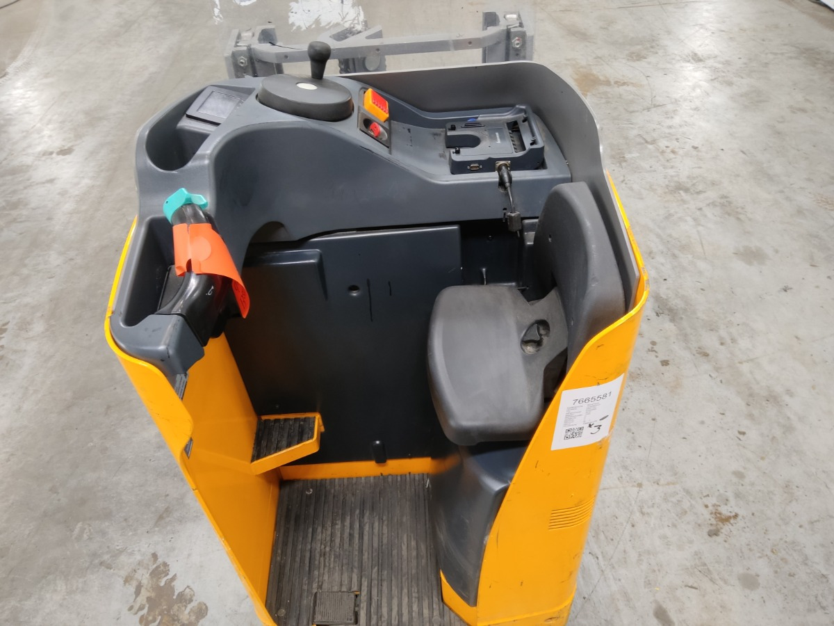 Jungheinrich ESD120/1180MM - Stacker: picture 3 Jungheinrich ESD120/1180MM - Stacker: picture 3