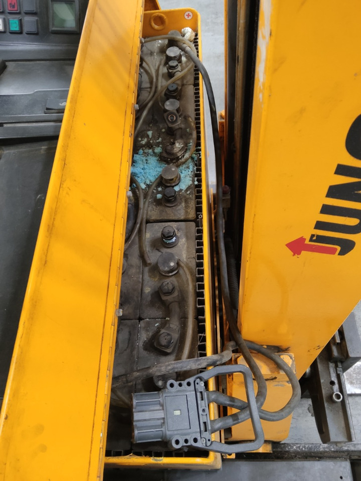 Jungheinrich ETV14 - Reach truck: picture 4 Jungheinrich ETV14 - Reach truck: picture 4