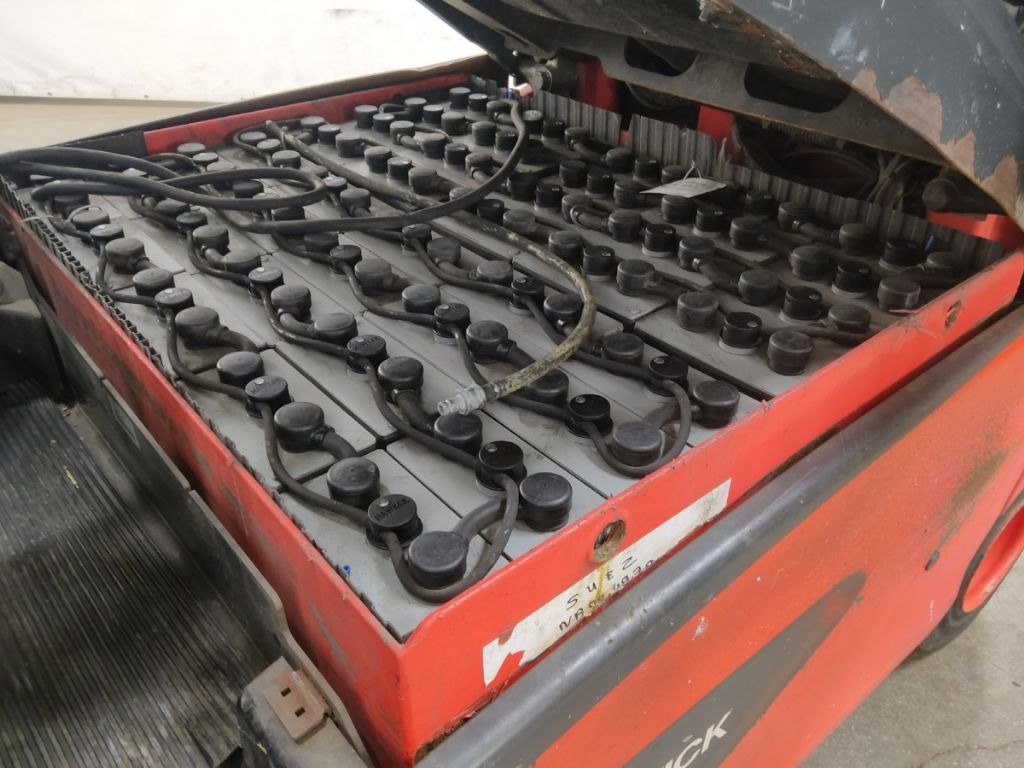 Linde E30L-01 - Electric forklift: picture 4 Linde E30L-01 - Electric forklift: picture 4