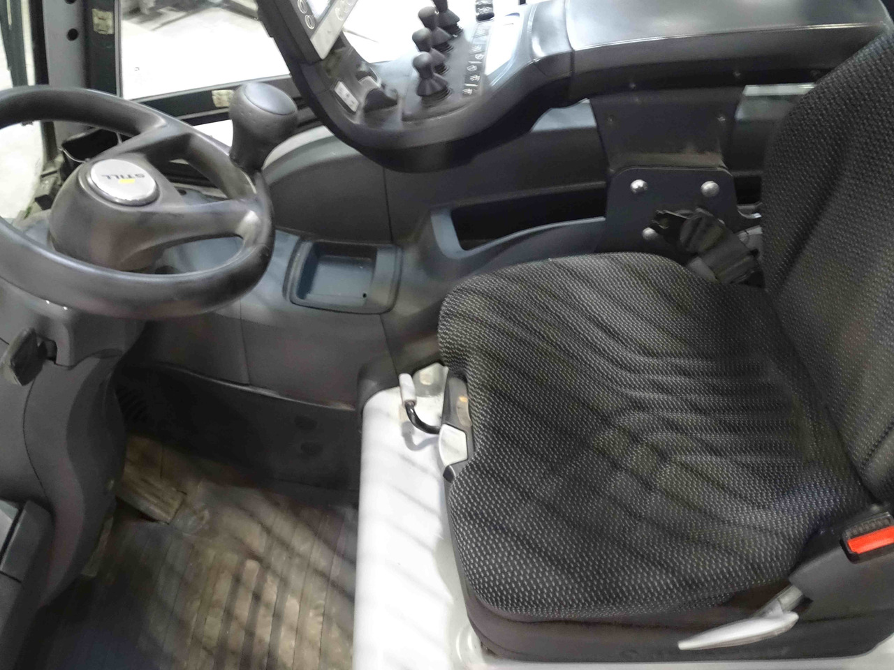 STILL RX60-30L - Electric forklift: picture 3 STILL RX60-30L - Electric forklift: picture 3