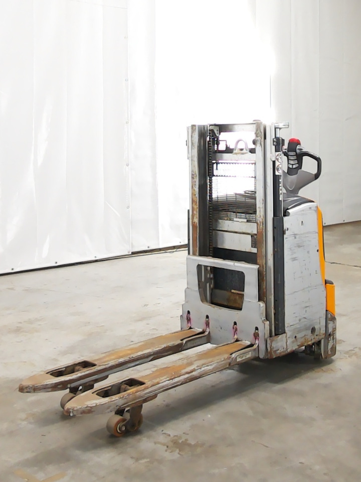 Still EXD-18L - Stacker: picture 1 Still EXD-18L - Stacker: picture 1