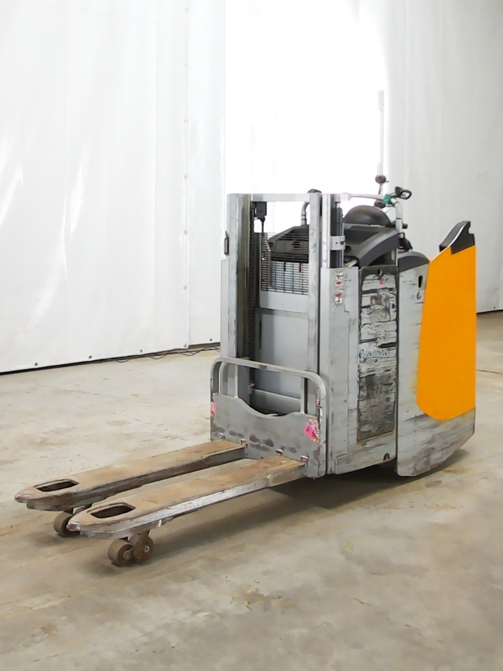 Still EXD-S20 - Stacker: picture 1 Still EXD-S20 - Stacker: picture 1