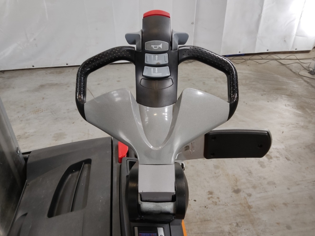 Still EXV-SF14 - Stacker: picture 3 Still EXV-SF14 - Stacker: picture 3