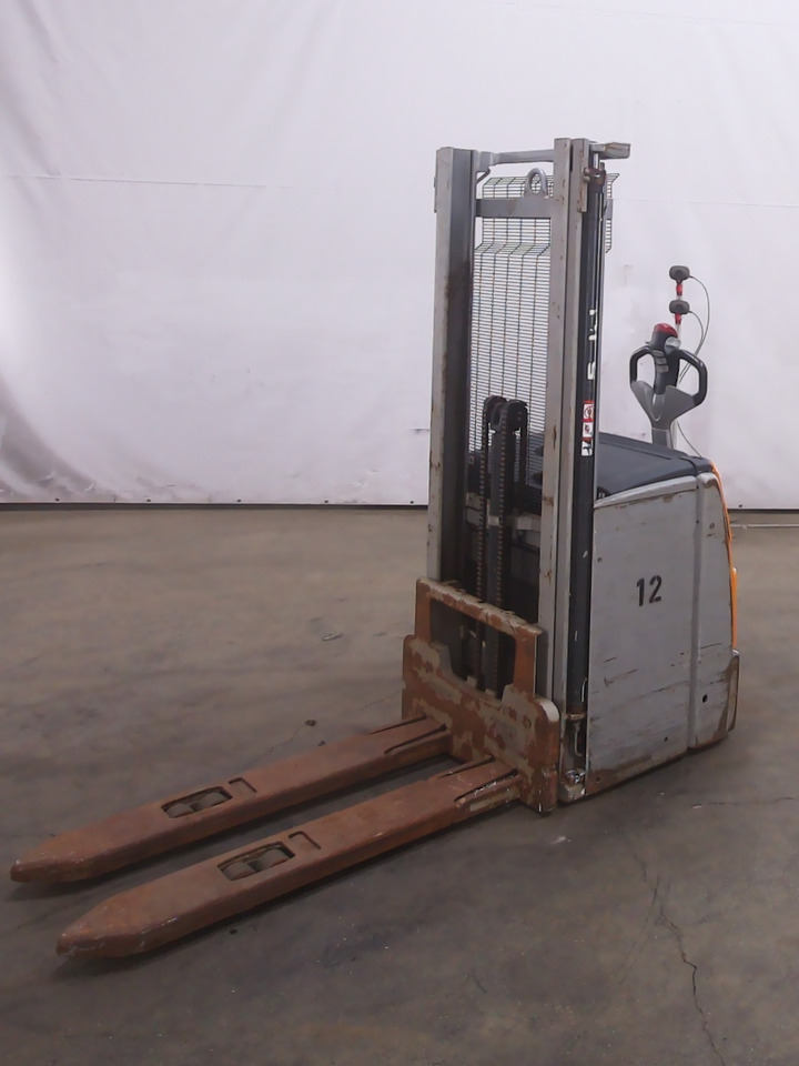 Still EXV14 - Stacker: picture 1 Still EXV14 - Stacker: picture 1