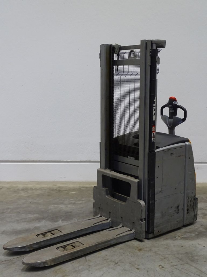 Still EXV20 - Stacker: picture 1 Still EXV20 - Stacker: picture 1