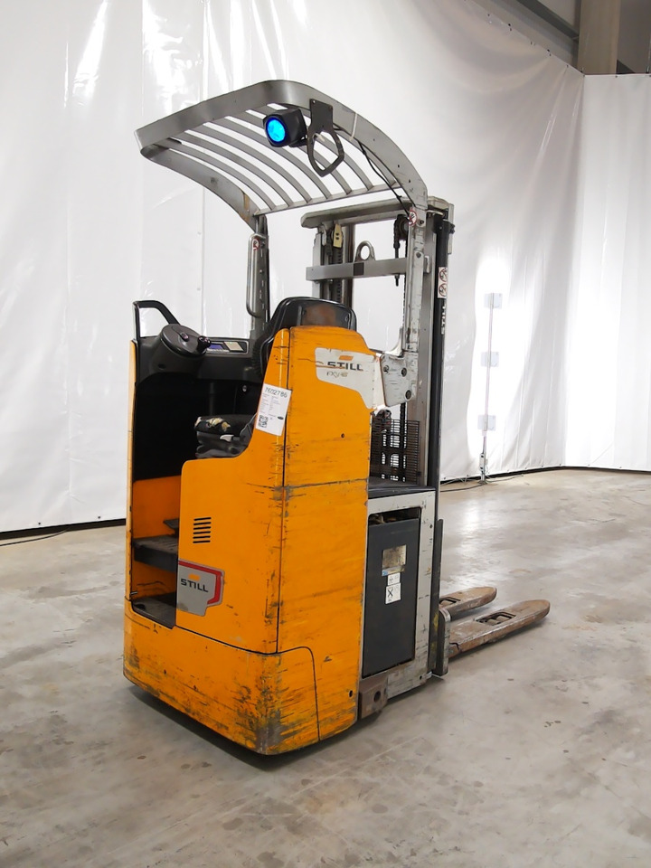 Still FXV16 - Stacker: picture 2 Still FXV16 - Stacker: picture 2