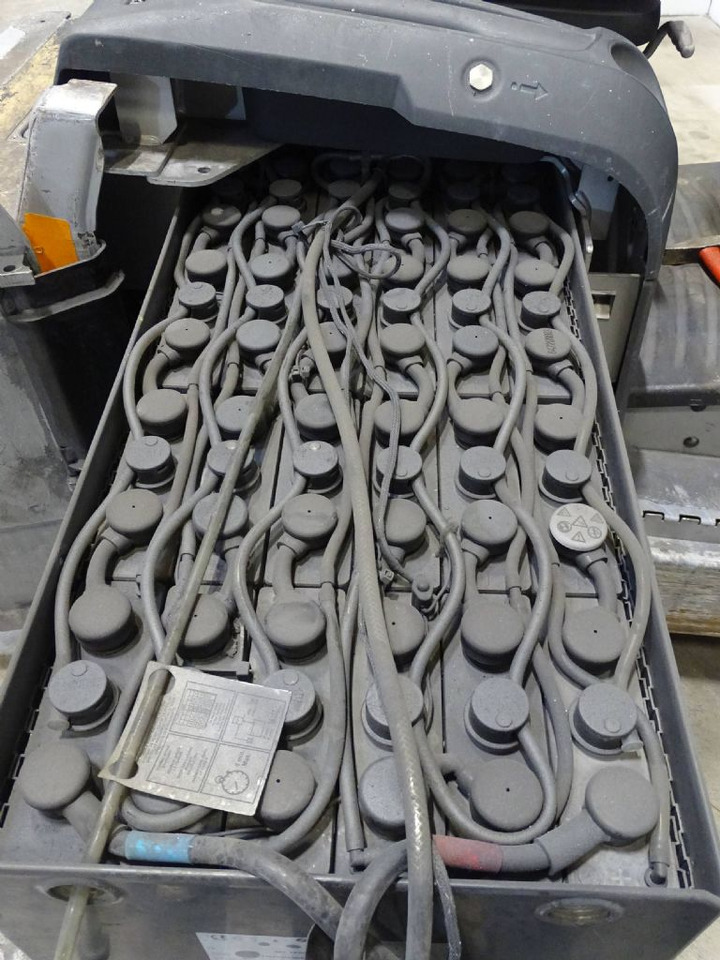 Still LTX80 - Tow tractor: picture 4 Still LTX80 - Tow tractor: picture 4