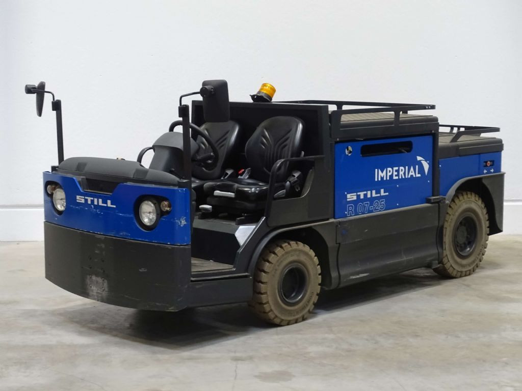 Still R07-25L - Tow tractor: picture 1 Still R07-25L - Tow tractor: picture 1