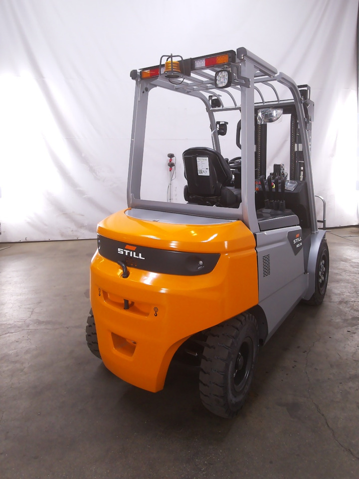 Still RCE35 - Electric forklift: picture 2 Still RCE35 - Electric forklift: picture 2